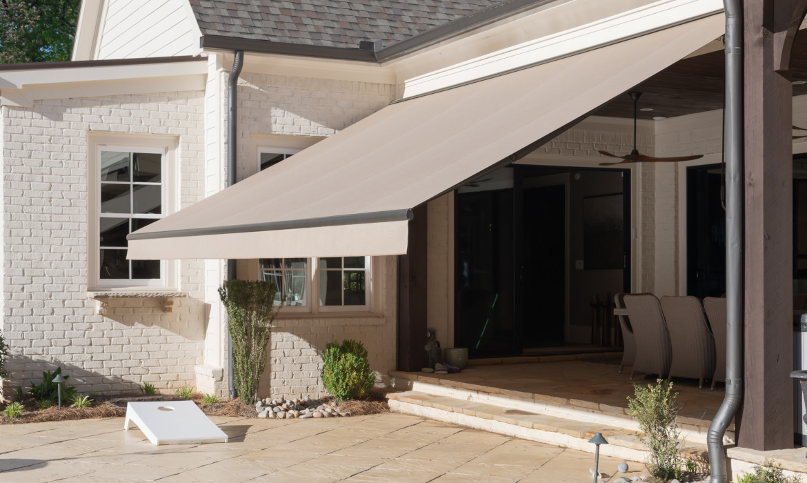 Large retractable awning