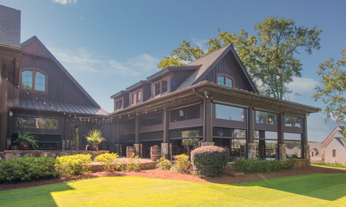 River Club retractable screens and clear vinyl