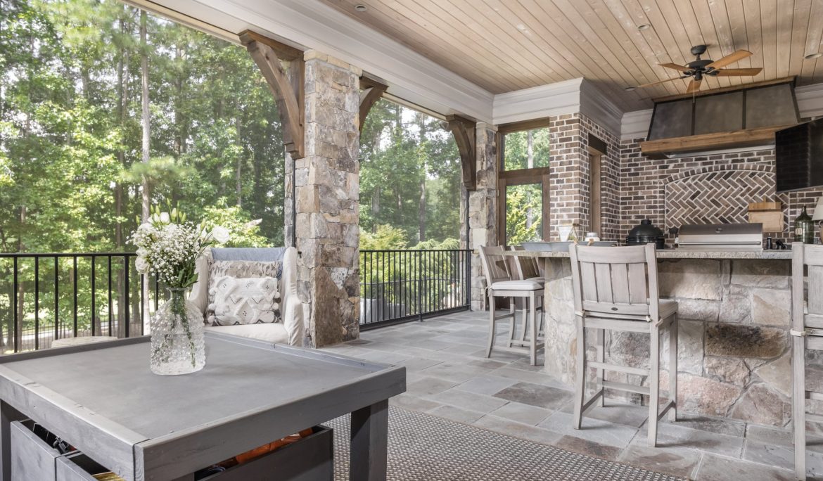 Beautiful screened in porch