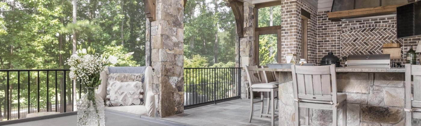 Beautiful screened in porch